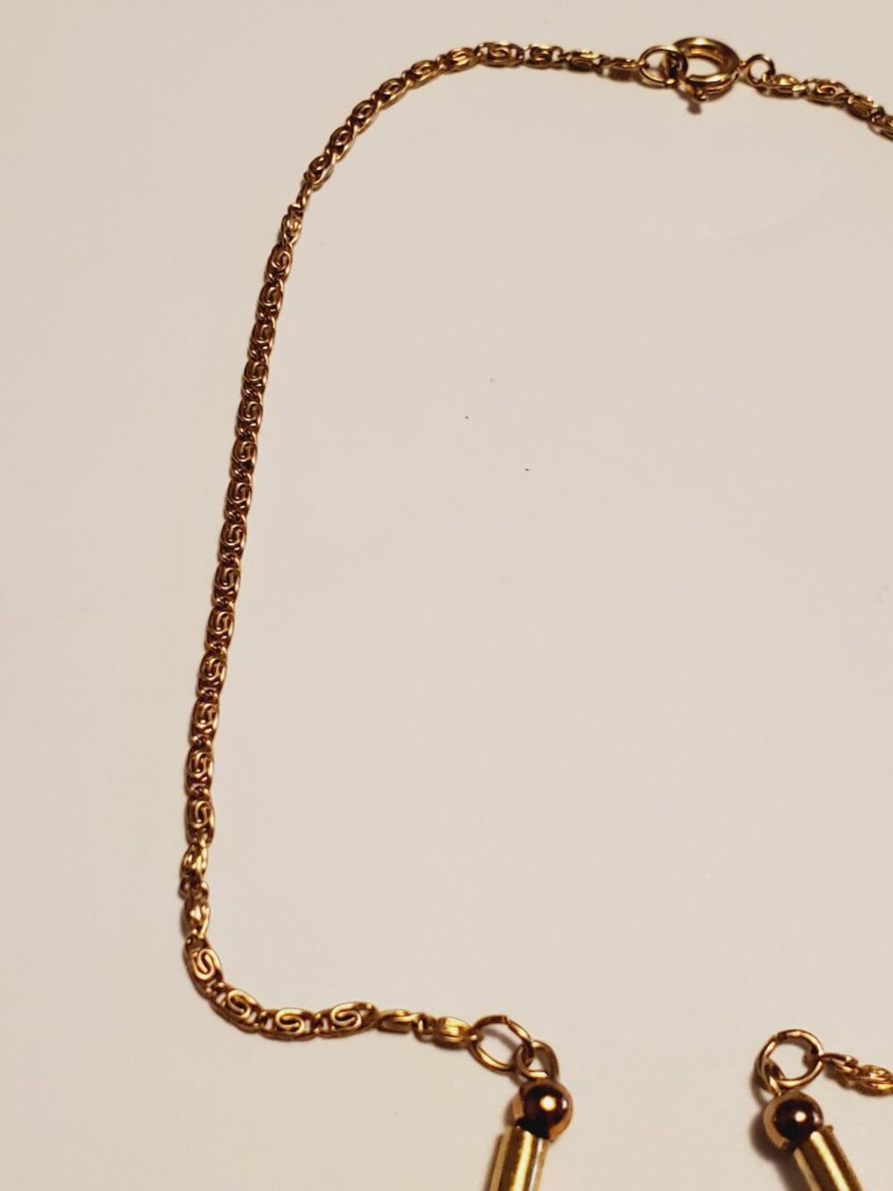1 Gold Choker Necklace, item # A -2353, wt. 6grams. - Picture 7 of 8